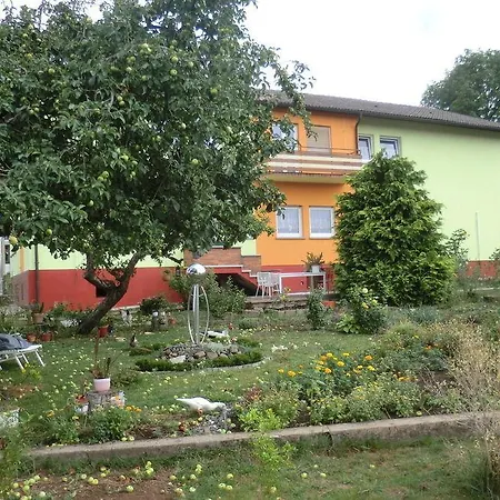 Gaestezimmer Vogelsberg 2*